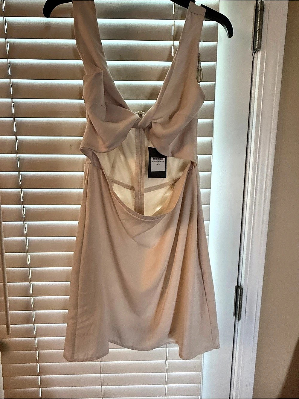 Le Lis Twist and Shout Mini Dress Twist Front Dress in cream Size Large NWT